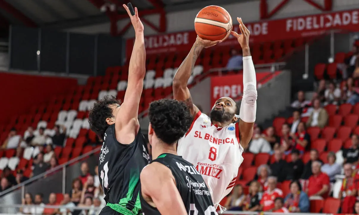 Benfica e Sporting vencem na  Eurocup 
